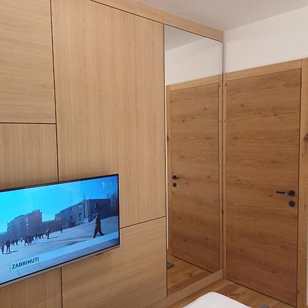 Apart Hotel Zlatni Javor, Apartment 410 亚霍里纳 外观 照片